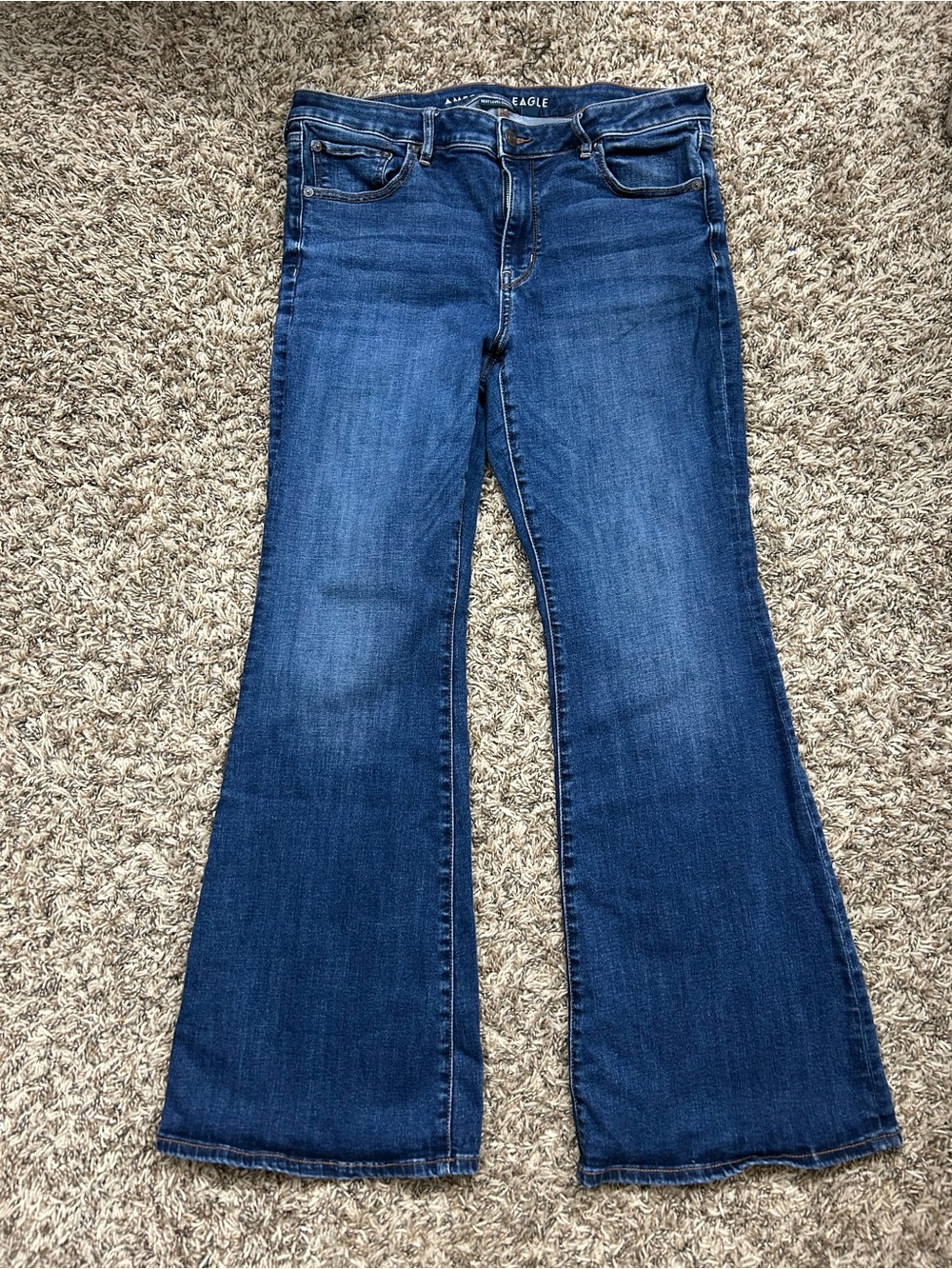 American Eagle Outfitters Low Rise Flare Jeans Sz 12 Short